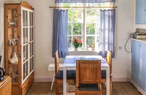 Orsundsbro House | Lovely home in örsundsbro with WiFi