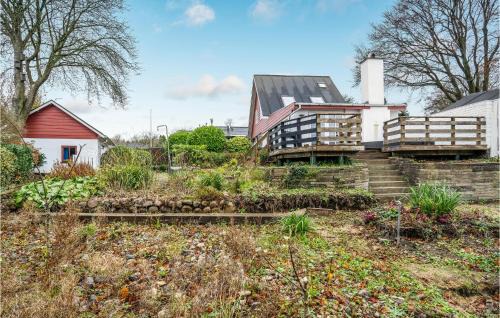 Hvidbjerg Strand House | Lovely Home In Børkop With Kitchen