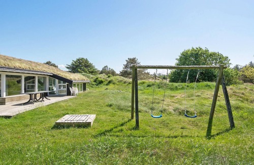 Blokhus House | Lovely home in Blokhus with sauna