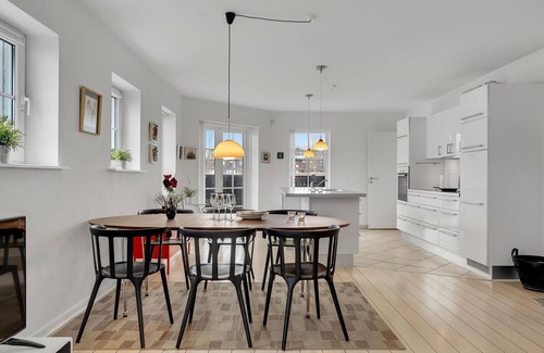 Bogense House | Lovely home in Bogense with kitchen