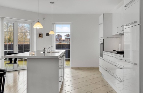 Bogense House | Lovely home in Bogense with kitchen