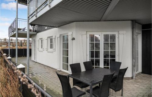 Bogense House | Lovely Home In Bogense With Kitchen