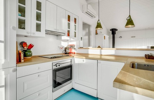 Hvidbjerg Strand House | Lovely home in Børkop with WiFi