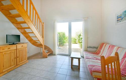 Calvisson House | Lovely Home In Calvisson With Wifi
