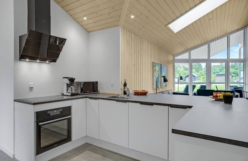 Øksenmølle House | Lovely home in Ebeltoft with sauna