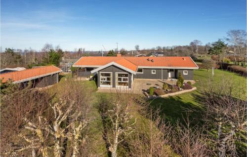 Bønnerup Strand House | Lovely Home In Glesborg With Kitchen