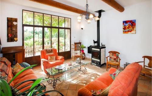 Graveson House | Lovely Home In Graveson With Wi-Fi