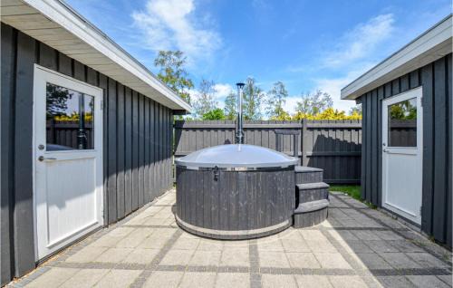 Grenaa House | Lovely Home In Grenaa With Kitchen