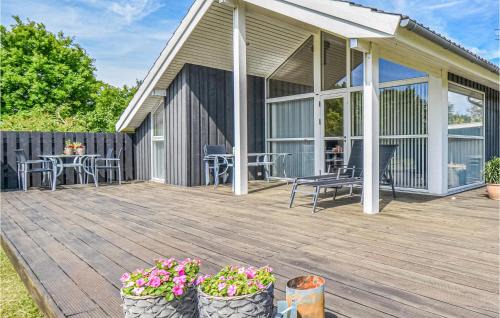 Grenaa House | Lovely Home In Grenaa With Kitchen