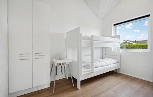 Hadsund House | Lovely Home In Hadsund With Wifi
