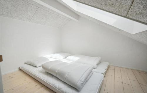 Hadsund House | Lovely Home In Hadsund With Wifi