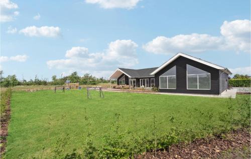 Hadsund House | Lovely Home In Hadsund With Wifi