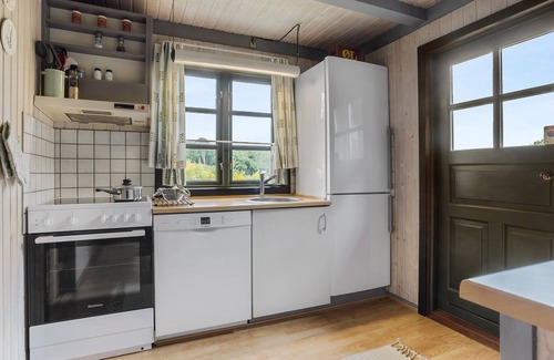 Hojslev House | Lovely home in Højslev with WiFi