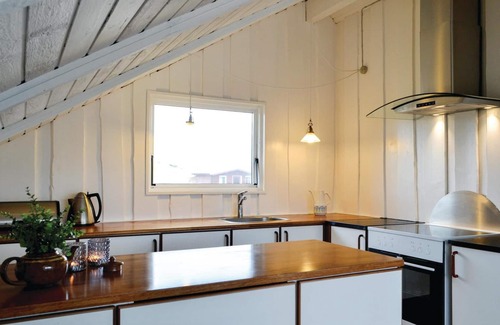Bjerregard Strand House | Lovely home in Hvide Sande with WiFi