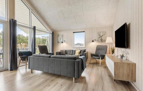 Bratten Strand House | Lovely Home In Jerup With Sauna