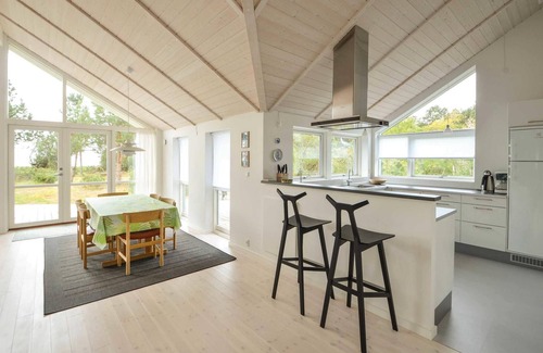 Knebel House | Lovely home in Knebel with WiFi