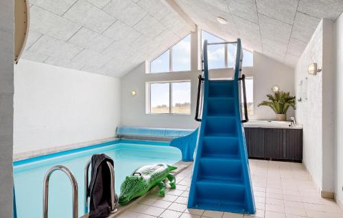 Nr. Lyngby Strand House | Lovely Home In Løkken With Sauna