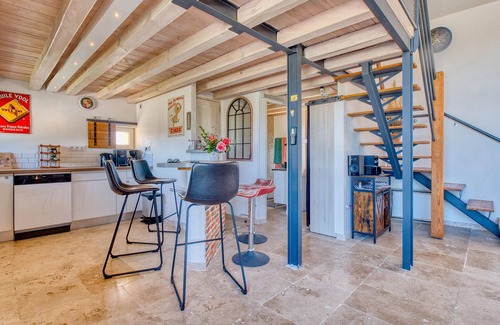 Les Leches House | Lovely home in Les Lèches