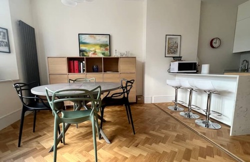 City of Westminster Apartment | Lovely Home in Mayfair/Oxford St 2 bed apt