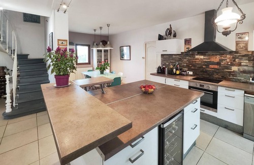 Montblanc House | Lovely home in Montblanc