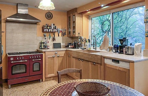 Montfrin House | Lovely home in Montfrin with WiFi