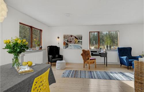 Frederikshab House | Lovely Home In Randbøl With Kitchen