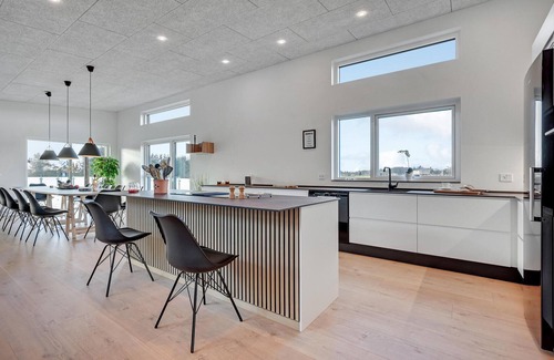 Lihme House | Lovely home in Spøttrup with WiFi