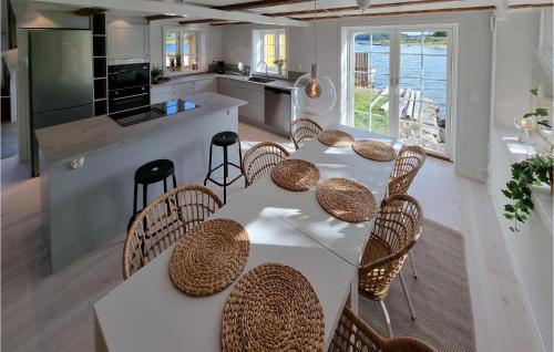 Stillingson House | Lovely Home In Stillingsön With Wifi