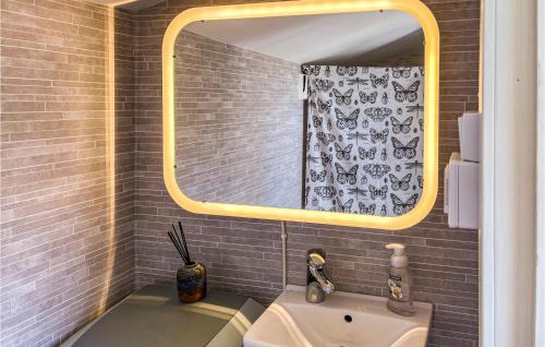 Stromstad Municipality House | Lovely Home In Strömstad With Wifi