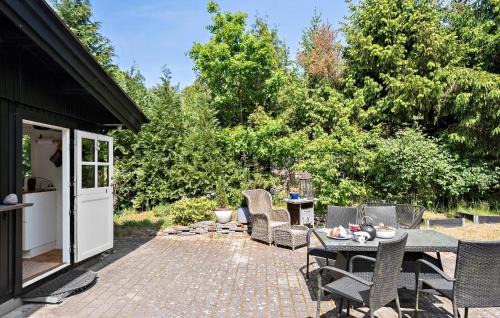 Strøby Ladeplads House | Lovely Home In Strøby With Wifi
