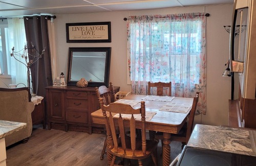 Longmont House | Lovely home located close to breweries, parks and greenbelt