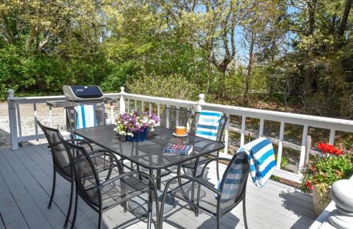West Chatham House | Lovely Home Minutes from Beach in Chatham