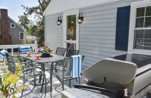 West Chatham House | Lovely Home Minutes from Beach in Chatham