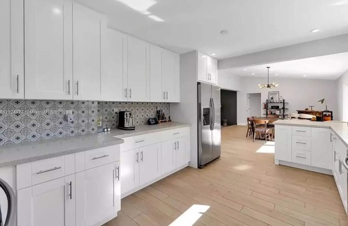 Boca Raton House | Lovely home with heated Pool a mile from the beach