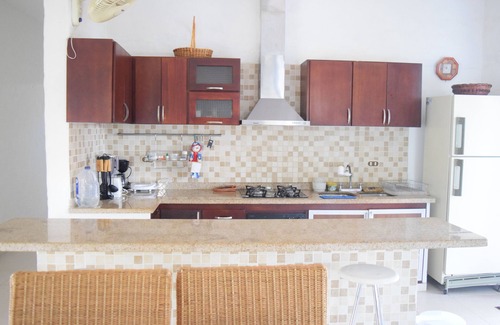 Melgar House | Lovely house in Carmen de Apicalá, Colombia, pool, condominium, bbq, green zones