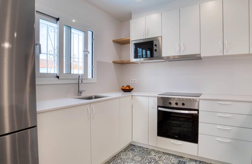 L'Escala Villa | Lovely house with private pool close to the beach. HUTG-067003