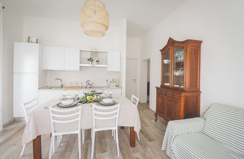 Cinquale Apartment | Lovely flat near seaside
