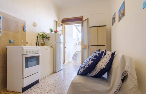 Torre Specchia Ruggeri Apartment | Lovely apartment for 4 guests with WIFI, TV and pets allowed, close to Otranto