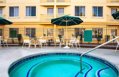 Tucson House | Lovely King Room near Pima Air & Space Museum!