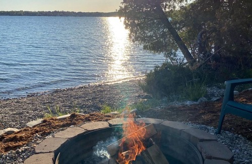 Charlevoix House | Lovely lakefront home with stunning view of the lake