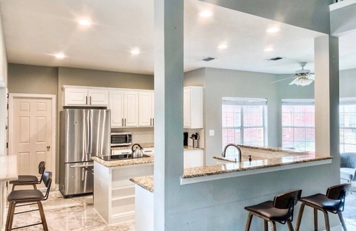 Irving House | Lovely Large Home nicely Updated in Central Location
