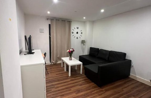 Alperton Apartment | Lovely luxury 1-Bed Apartment in Wembley