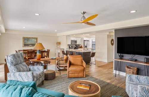 Saint Helena Island Villa | Lovely, Modern First Floor Condo with an OCEAN VIEW! Resort Access Included! Golf Cart Included!