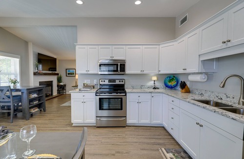 Morehead City House | Lovely Morehead City Home w/Fire Pit & Gas Grill