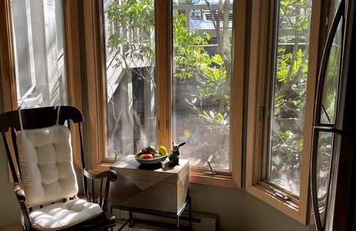 Highlands Falls Condo | Lovely mountain condo located only 1.3 miles from downtown Highlands