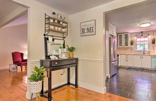 Taylors House | Lovely Mtn Cottage w/ Hot Tub, BBQ & Fire Pit!