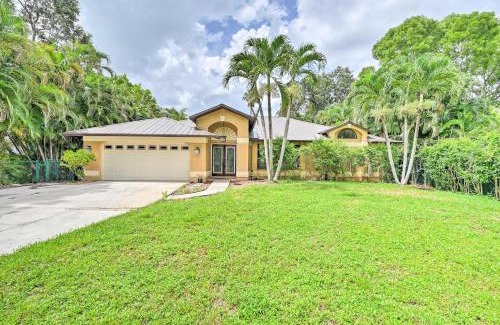 Naples House | Lovely Naples Home Backyard Oasis with Pool!