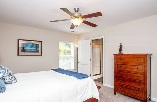 Columbia House | Lovely New Home Close to Everything