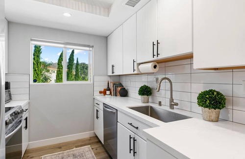 Central Malibu Condo | Lovely newly renovated 3-bedroom, 2 bathroom condo in Malibu