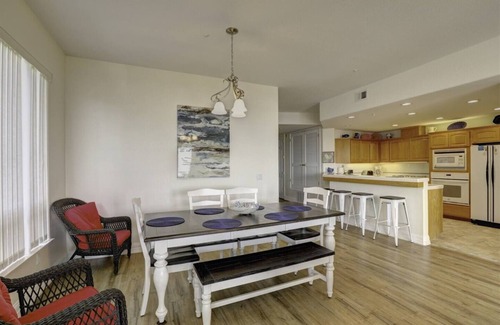 Downtown Condo | Lovely Ocean Front Condo